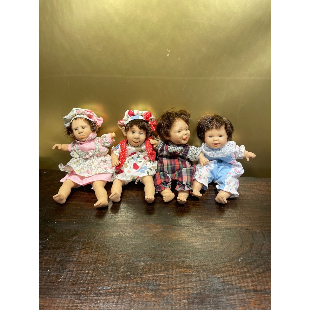 4 Vintage Gi-Go Dolls Palm Palls Bean Bag Kids GOGO Baby Expressions Toy‎